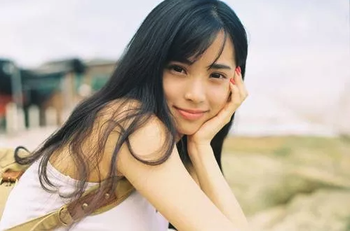 八字水多的女人有财吗,五行水旺的女人命好吗?