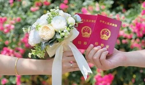 属鸡女可以和属鼠男在一起吗婚姻